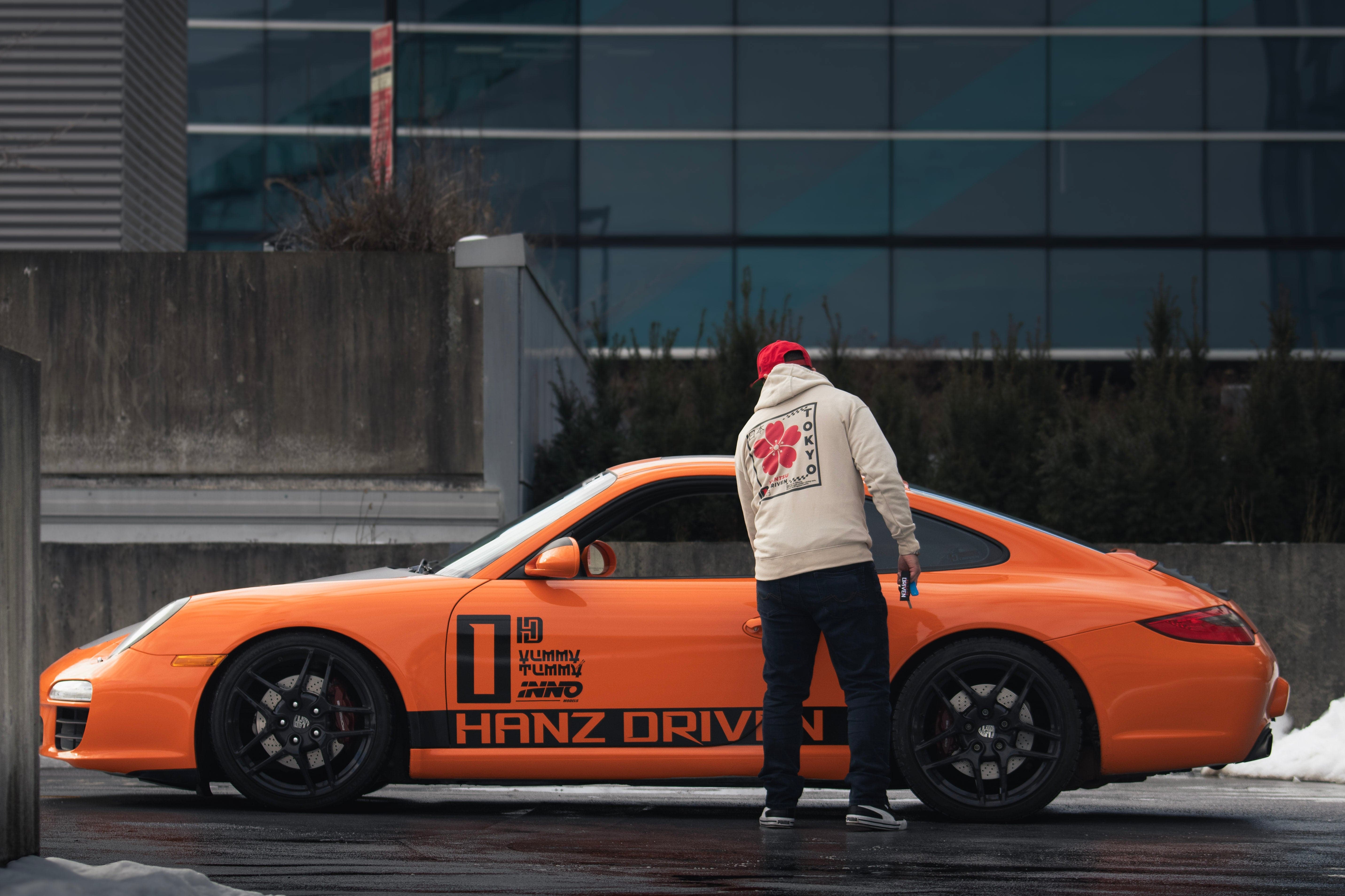 Sparky – Hanz Driven