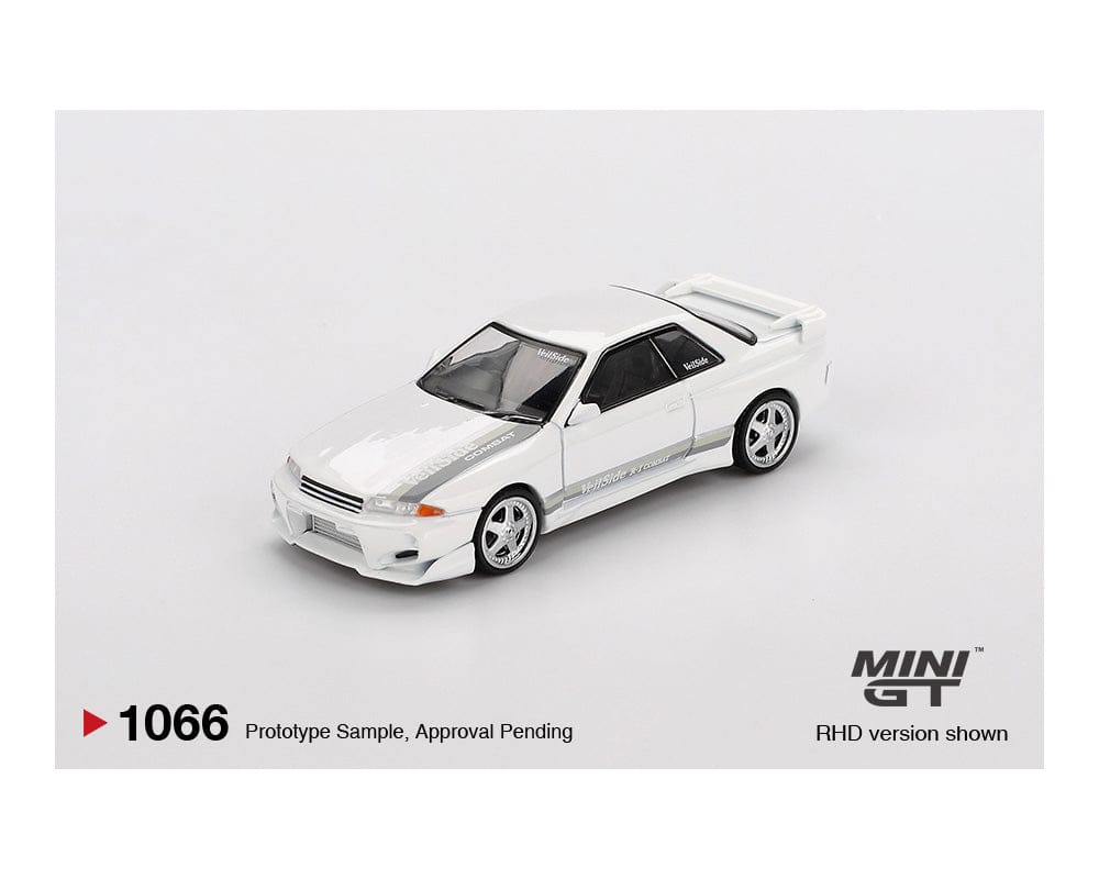 Nissan Skyline GT-R (R32) VeilSide Combat C-I White Mini GT