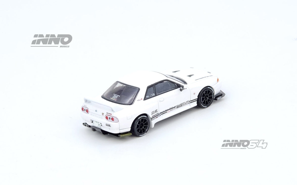 Nissan Skyline Top Secret V-R32 GT-R White Inno64 1/64 scale