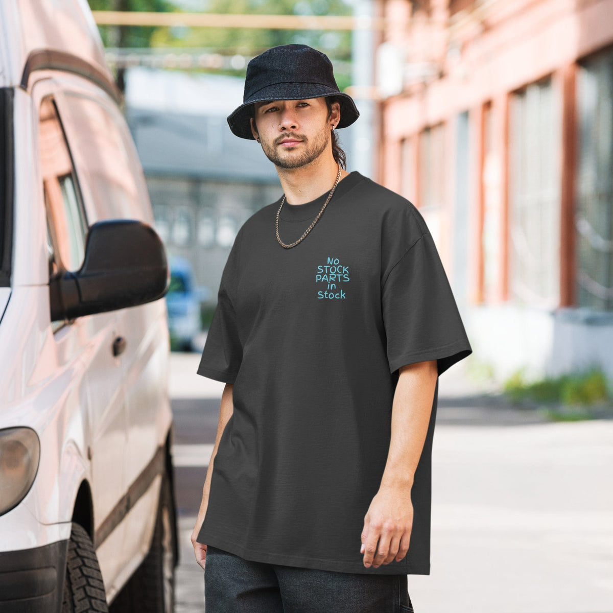 No Stock Parts in Stock Heavyweight T-Shirt Hanz Driven