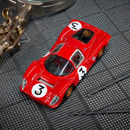 Hot Wheels Elite 64 1967 Ferrari 330 P4 Hanz Driven